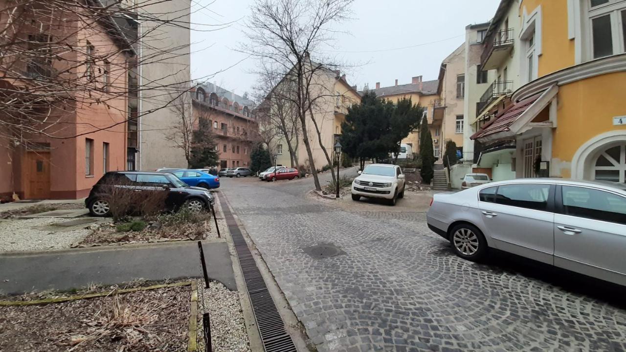 Mhc Studio Kaposvar Bagian luar foto